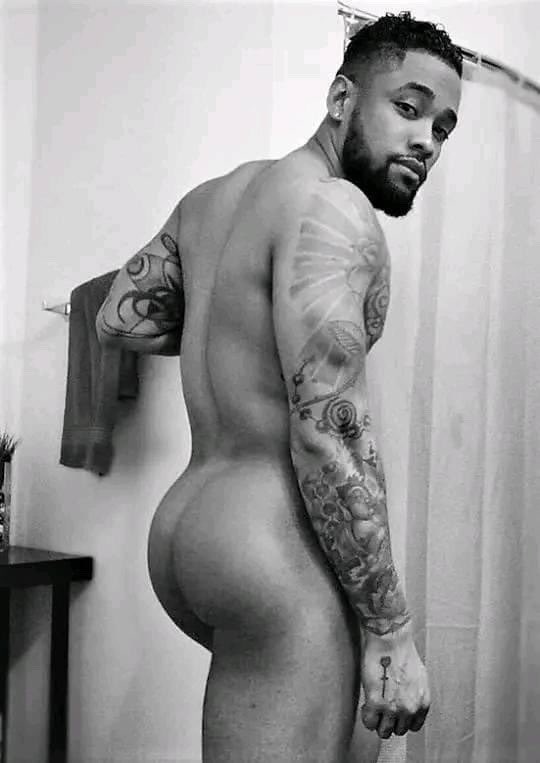matureluv1's tweet photo. “Caught you staring 👀… don’t stop now.”
#EveningMood #LateNightVibes #BlackAndWhiteArt #KingEnergy #FlawlessForm #RoyalGlow https://t.co/5g9HnUz3i0
