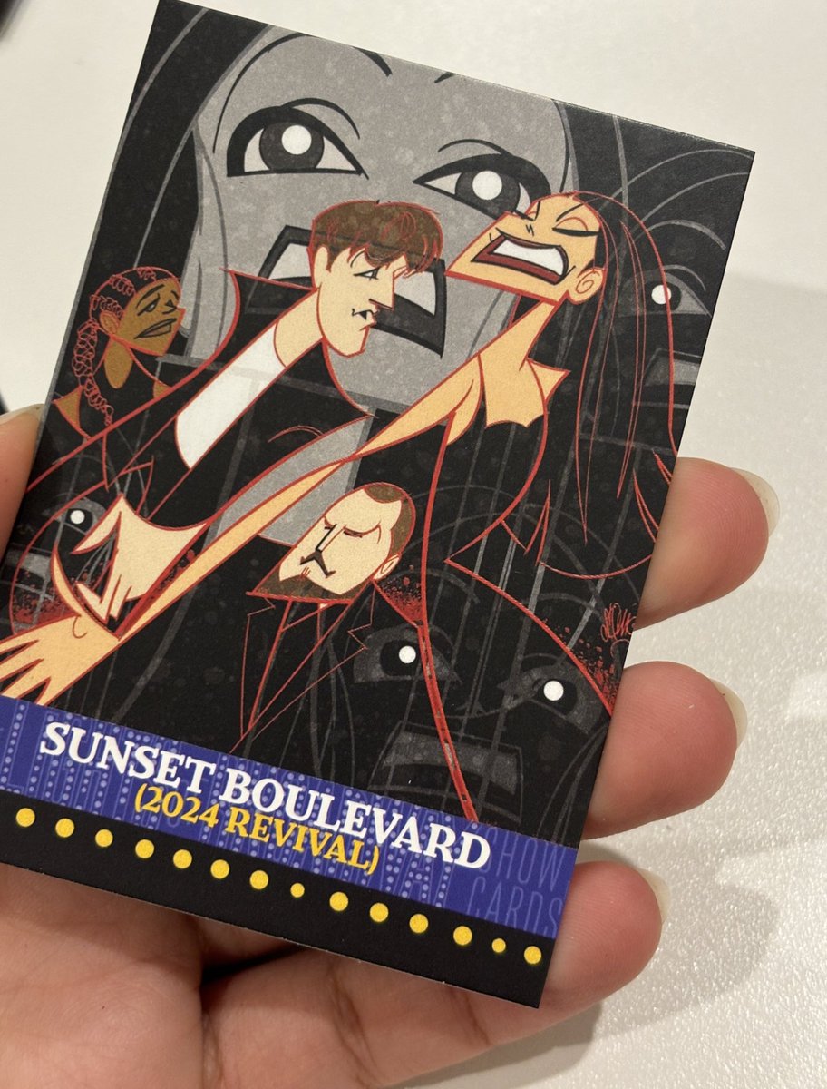 giving this card to one of you …watch out!  <a href="/joekitcriss/">minion blaine 🍂🛳️</a> <a href="/shayxcriss/">shaylee :)! 🛳️</a> <a href="/sammnnicole/">sam ミ☆ 🛳️</a>