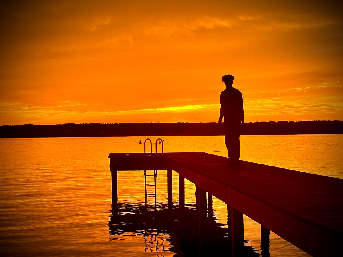 Fires are magical. 🔥 

WhyABDL.org/boat #luvsboat 

<a href="/LeafyLittles/">LeafyLittle🍁</a> <a href="/ChavNiko/">ChavNick</a> <a href="/PebblePamp/">Pebbles</a> <a href="/GayPuppyBoy1/">Luca ➡️ AC, Eufuria, CAPCON2026</a>