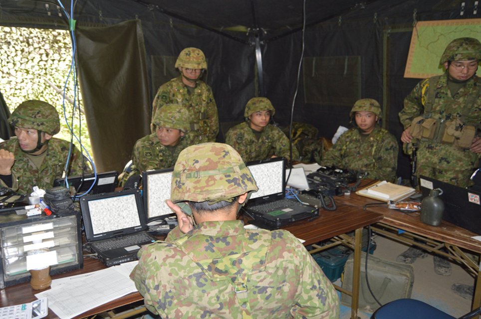 みなさんこんにちは！
#玖珠駐屯地 の西部方面特科連隊第２大隊は、北海道にある矢臼別演習場にて、19式装輪自走１５５ｍｍりゅう弾砲の実射訓練を実施し、野戦特科部隊としての火力戦闘能力を向上させました。