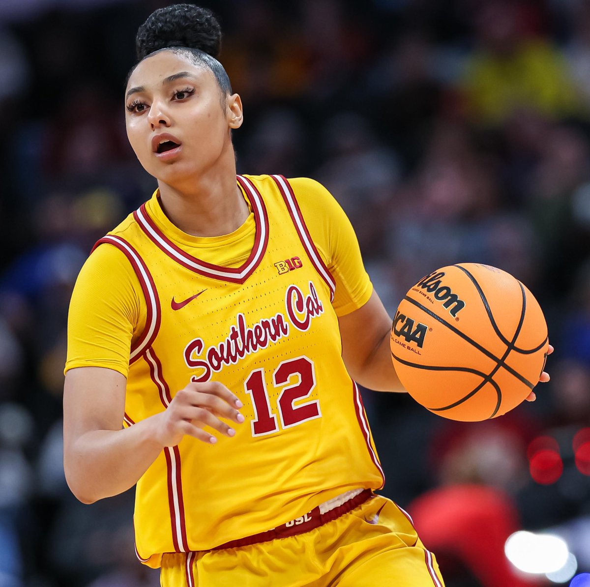 BREAKING: JuJu Watkins confirmed she will miss the upcoming 2025-26 season while prioritizing her rehabilitation.