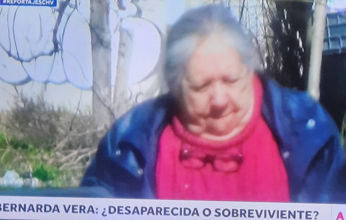 guate_foca's tweet photo. Devuelve el billete vieja conchetumare freskeraja!
Comunistas = VISTIMAS
#reportajeschv #BernardaVera #LuisCordero https://t.co/NTvZ3HkYkB