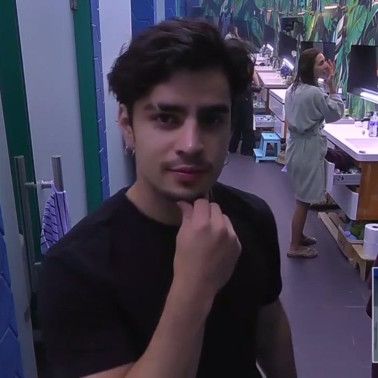 njherondaIe's tweet image. Este peligroso no se va👊🏻👊🏻👊🏻. 

AARÓN SE QUEDA 
MIS VOTOS SOLO X AARÓN 
 #LaCasaDeLosFamososMx