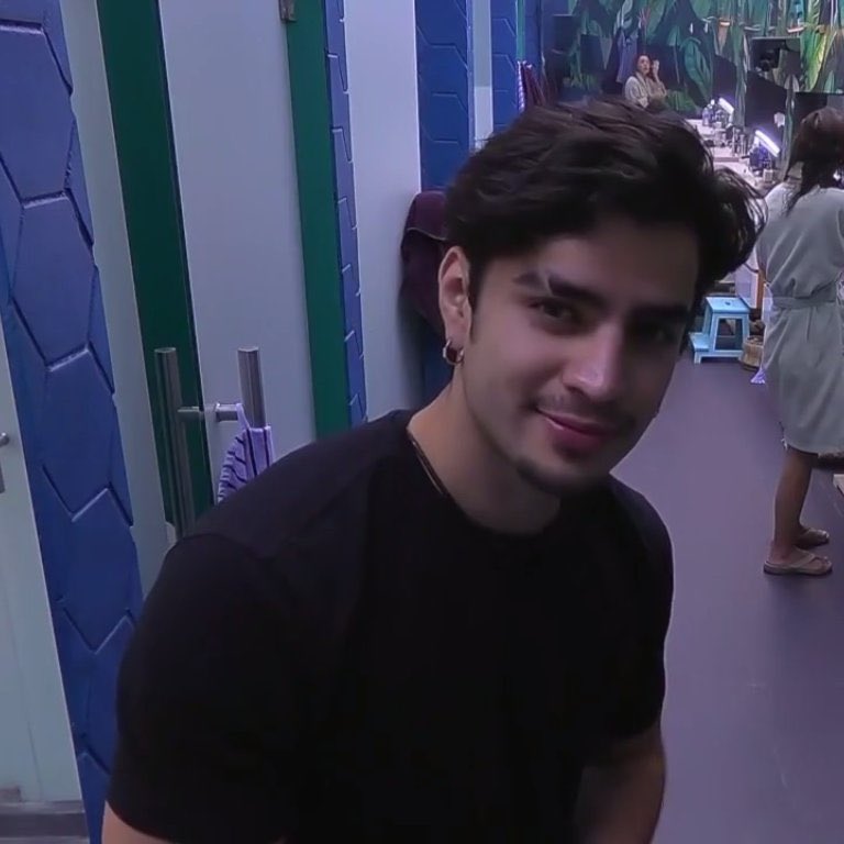 njherondaIe's tweet image. Este peligroso no se va👊🏻👊🏻👊🏻. 

AARÓN SE QUEDA 
MIS VOTOS SOLO X AARÓN 
 #LaCasaDeLosFamososMx