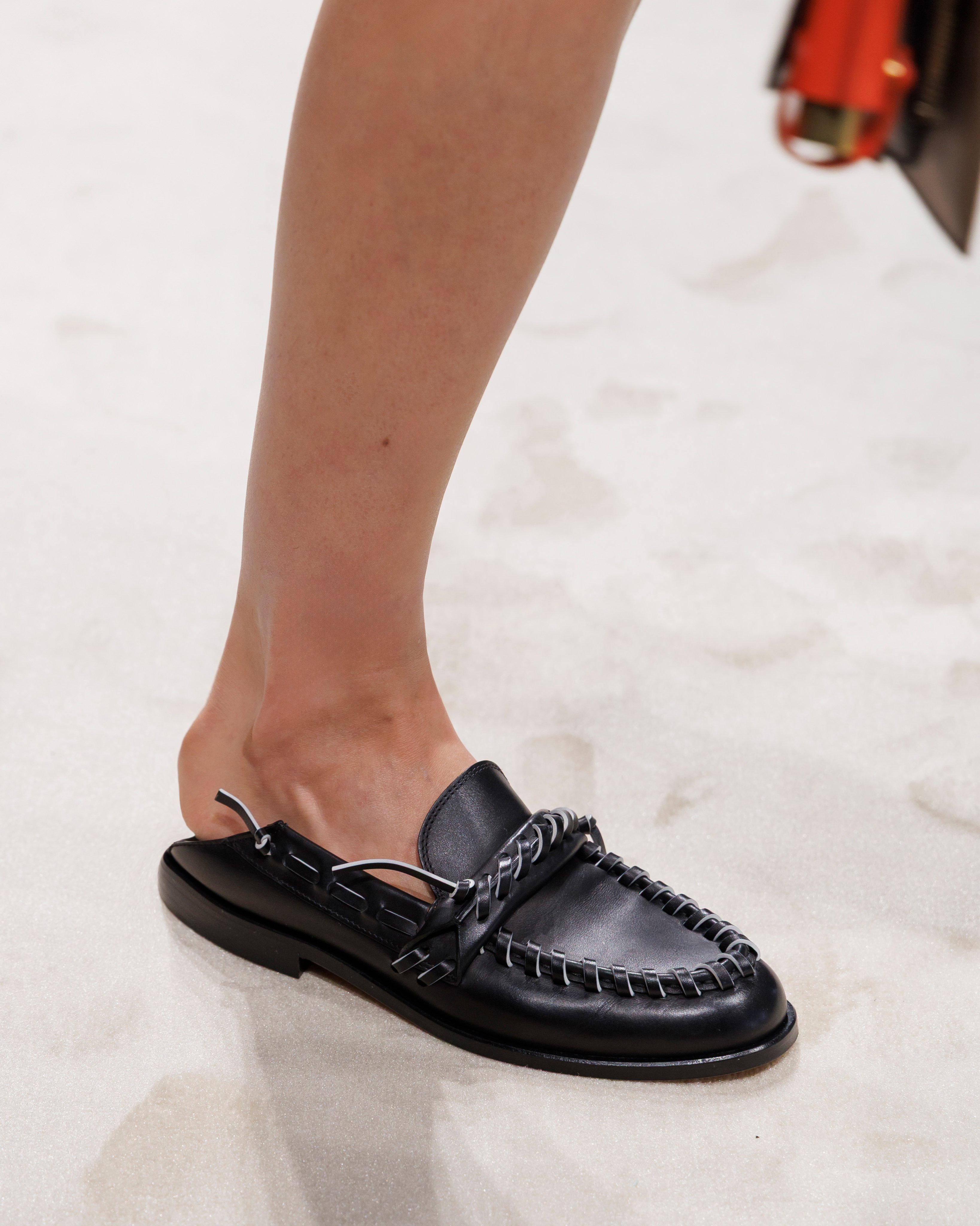 値下げ TOD'S トッズ 26cm 希少品 限定品 ハワイ 本日入荷】TOD'S @tods から、ハワイ限定のハンドバッグが二種類