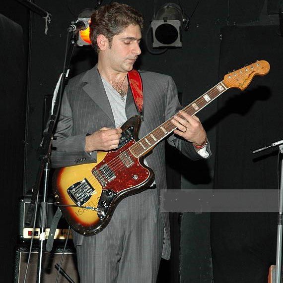 gabagool_papi's tweet image. If the NFL had balls they’d have Chrissy play the halftime show