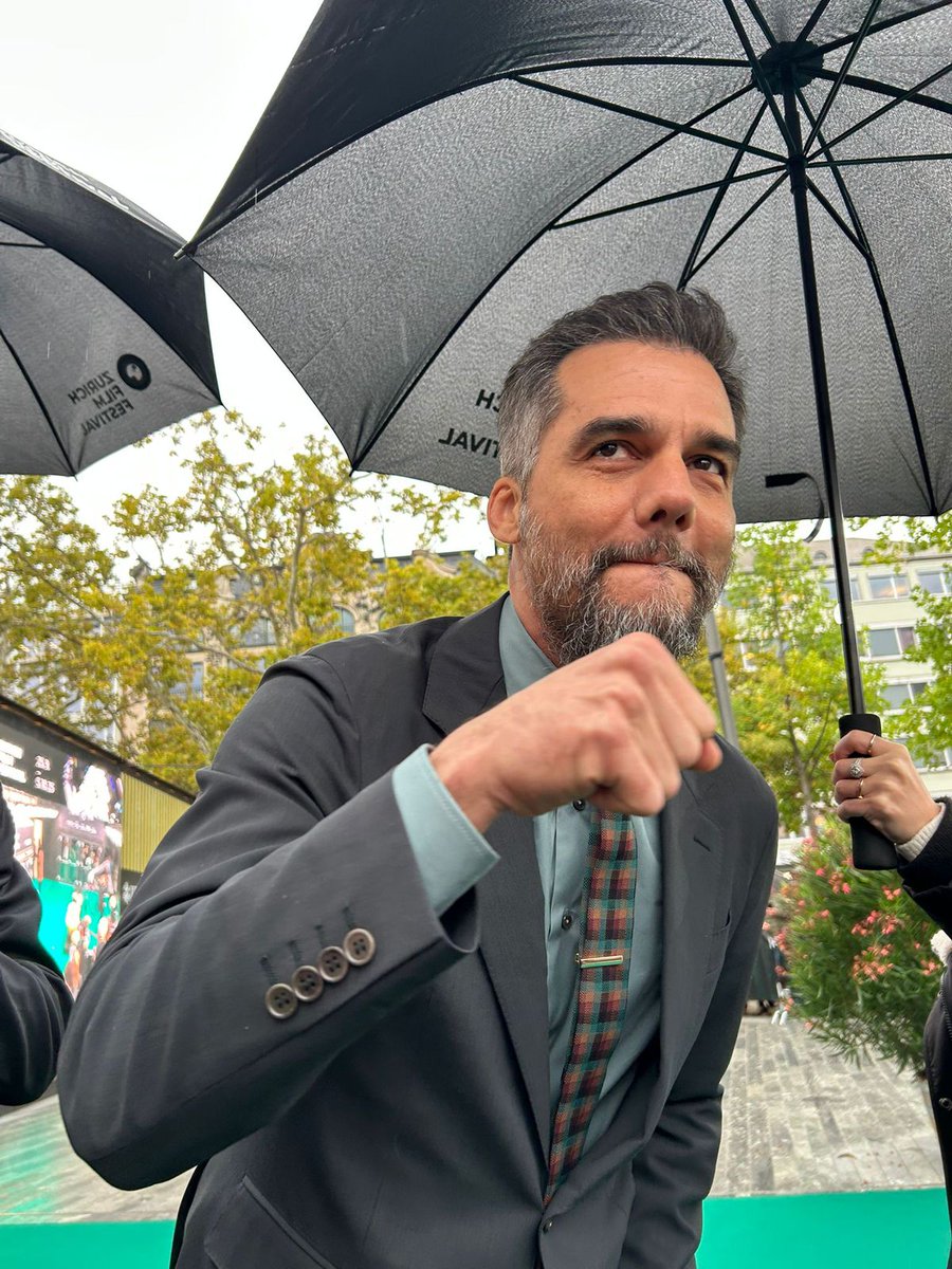 B4nner_Bruce's tweet image. Descobri hoje mesmo que tenho fãs. Que coincidência.

⠀⠀  ⠀⠀ ⠀ ⠀⠀⠀ #𝒘𝐢𝐧𝐭𝐞𝐫𝐢𝐫𝐨𝐧ʷᵉᵈ