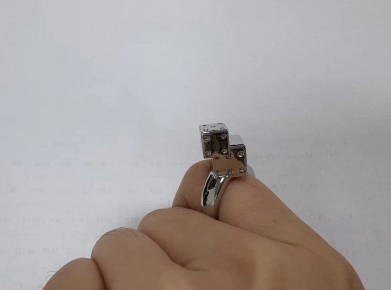 reviews PINNED, insta in bio tweet media