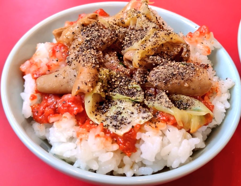 2025/山うま154杯目
スタミナもつ醤油ラーメン
BUTTER
海苔5枚　半ライス♪(セット)

また来年会おうぜ😏

スタミナもつ醤油( ﾟДﾟ)ｳﾏｰ

#山岡家 神栖店
#ガリバタ醤油食べたい
#スタミナもつ醤油
#期間限定
