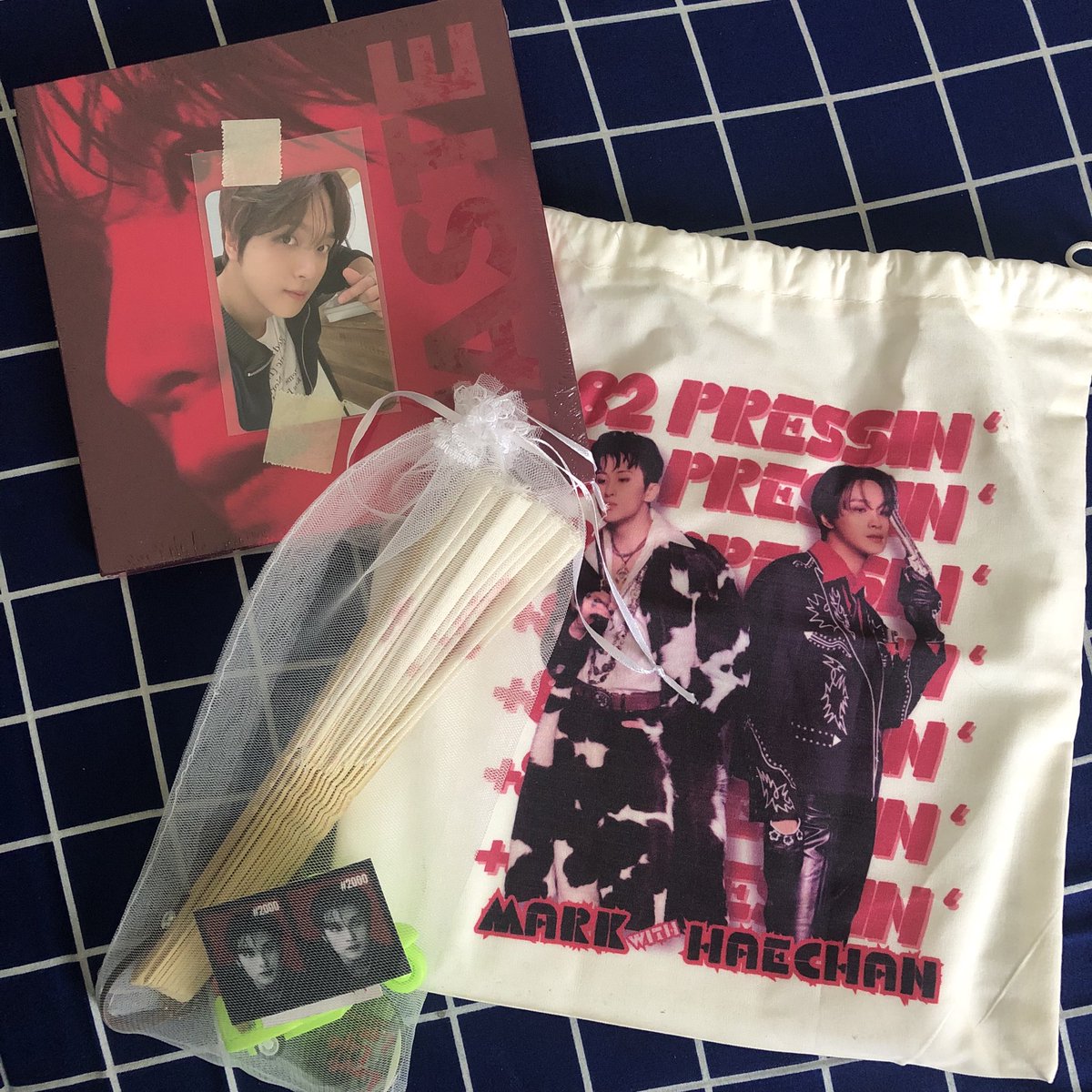 pau (@beflypauu) on Twitter photo once again thank you kak <a href="/24H0URmkhc/">ris | semi-hiatus</a> album sampe rumah dengan aman, mana masih ditambah freebies lagi๐ญ๐๐๐๐ once again thank you kak <a href="/24H0URmkhc/">ris | semi-hiatus</a> album sampe rumah dengan aman, mana masih ditambah freebies lagi๐ญ๐๐๐๐
