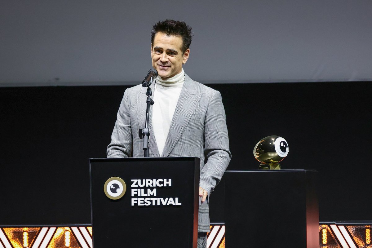 CFarrellUpdates's tweet image. Colin Farrell accepted the Golden Icon Award during the &quot;Ballad Of A Small Player&quot; Screening during the 21st Zurich Film Festival
September 27, 2025 
#ColinFarrell