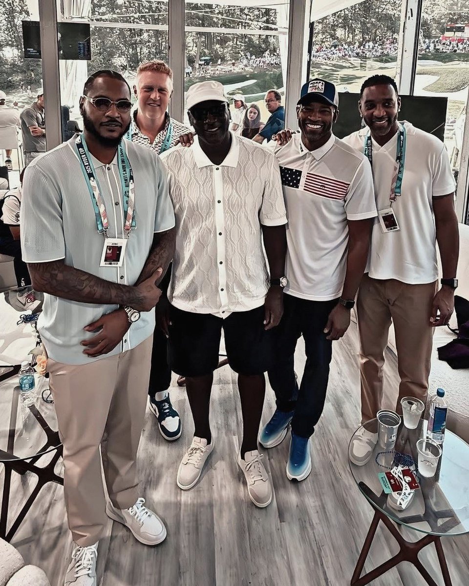 🏀🤯  The ultimate NBA crossover at the Ryder Cup!  🤯🏀Michael Jordan, Melo, Vince Carter, T-Mac, and even Scalabrine are teeing off! You don't see this every day! ⛳️