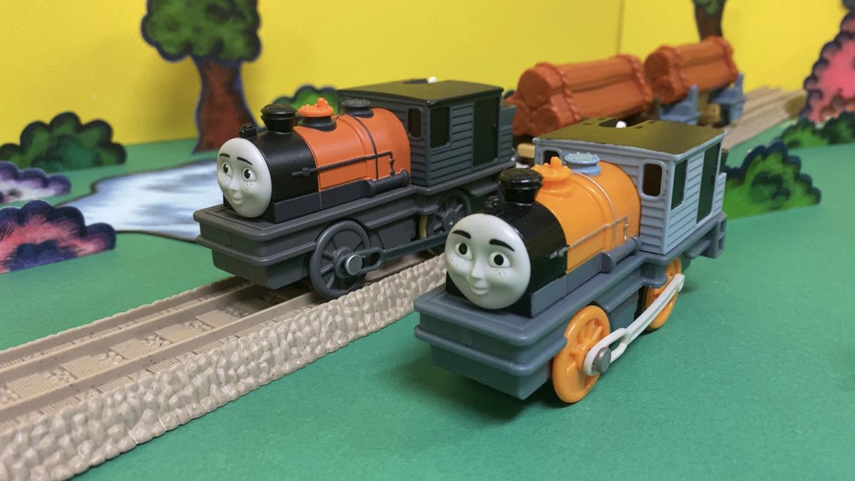 33º Tren personalizado: El prototipo de Dash y su carga 

Realizado entre el 4 - 28 de septiembre 

-Los troncos de leña son de mi hermanito, pero cuando tenga los míos también los pintaré como el prototipo