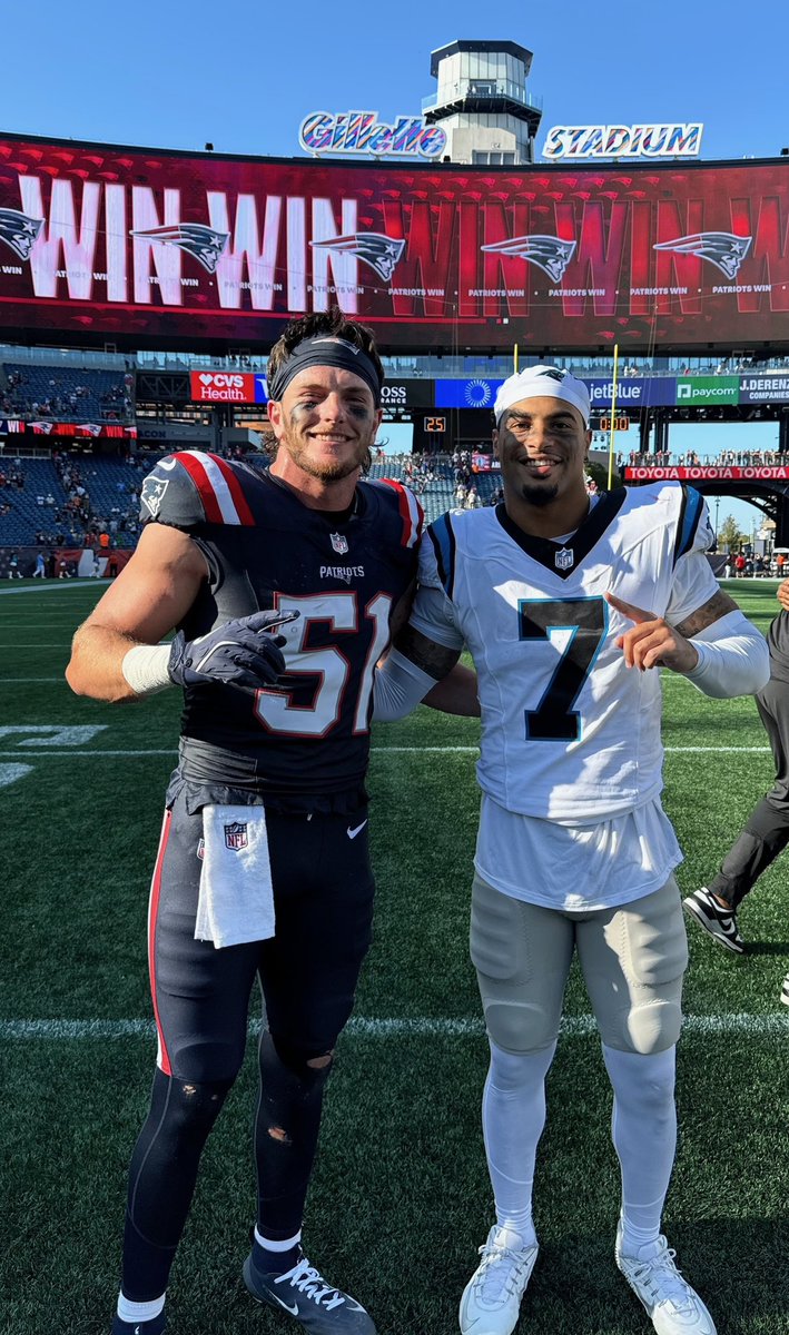 Awesome picture… 2 former Rangers playing at the highest level today. #RangersWeWillBe