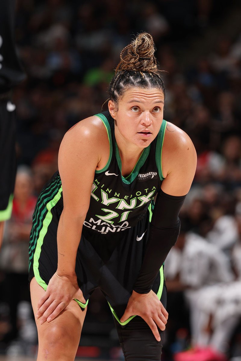 I talk hoops 🏀 tweet media