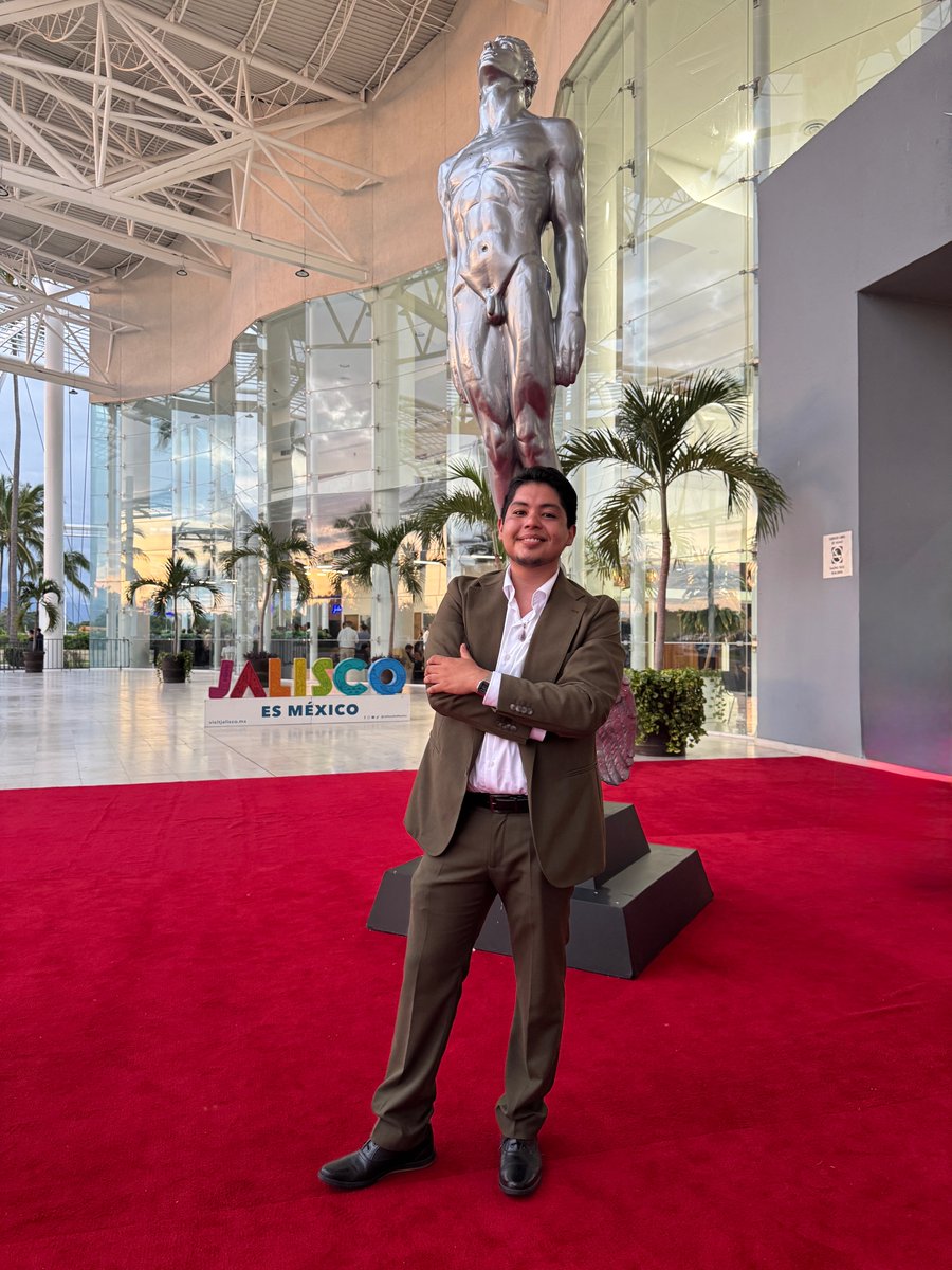 AMCInautas's tweet photo. Nuestro profesor AMCI César Chiquito presente en los Arieles... ¡Felicidades por la nominación! 📷📷
#PremiosAriel #OrgulloAMCI #nominaciónariel #arieles2025 https://t.co/5BtOnJm5Em