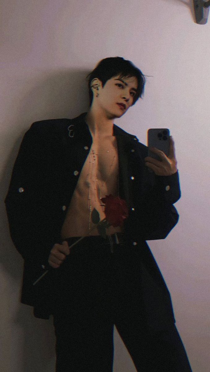 —— #SeductiveSundayᅠᅠᅠᅠᅠᅠ
