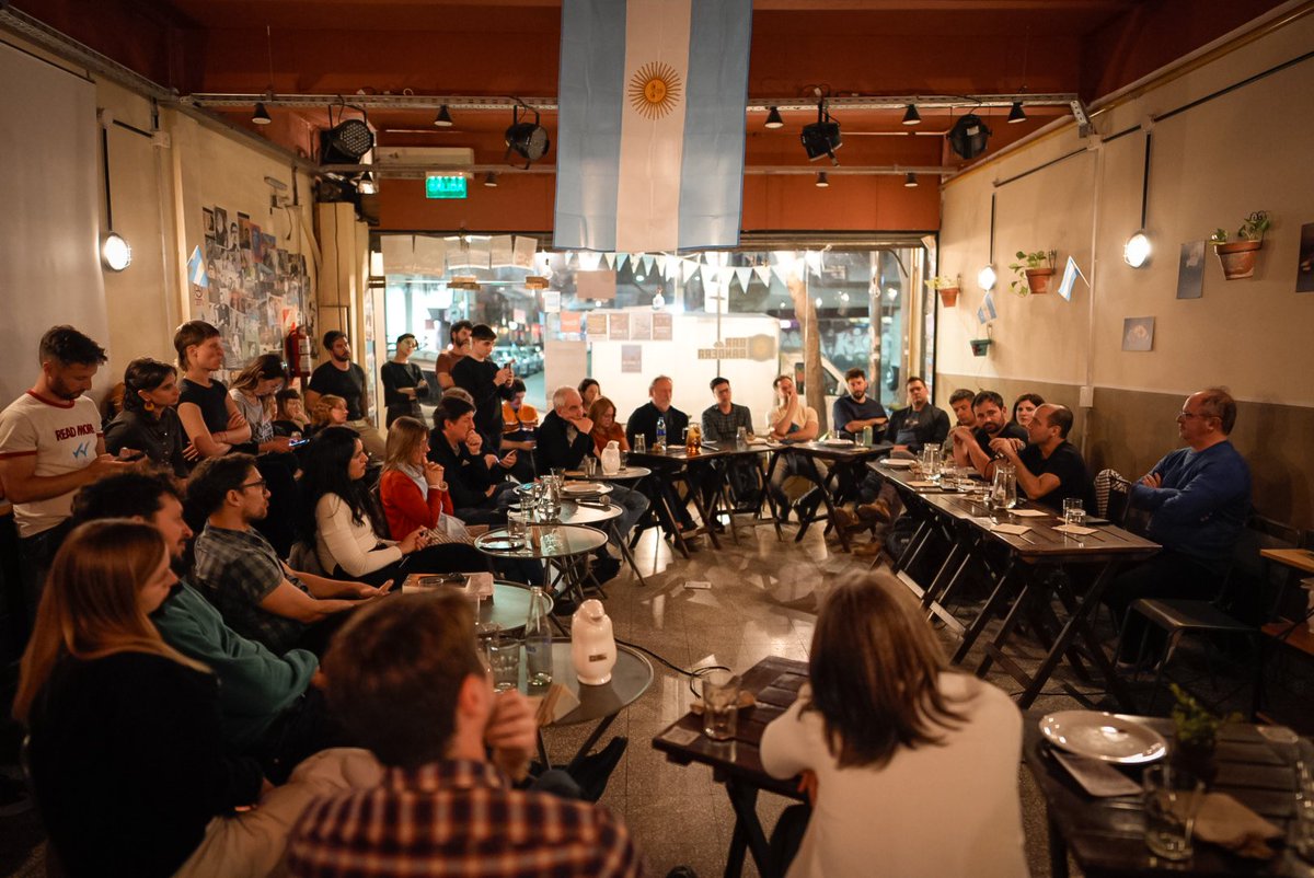 Conversatorio con <a href="/ItaiHagman/">Itai Hagman</a>  en Bar de Bandera ✌️💪