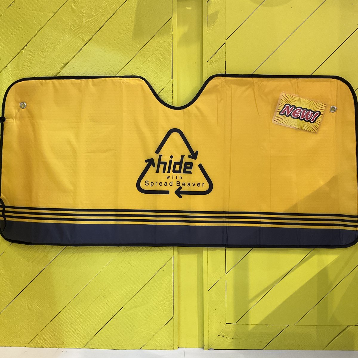 Laforet_H's tweet image. B1F レモネードショップ Car Sunshade!: 店舗でも発売中!
\Car Sunshadeのイエローver./
愛車はもちろん、お部屋でも日避けとして使えちゃう!
窓際に置けば外からの見栄え抜群です!!
今ならイエロー、ブラック共に在庫がございます♪
… laforet.ne.jp/news_events/36…