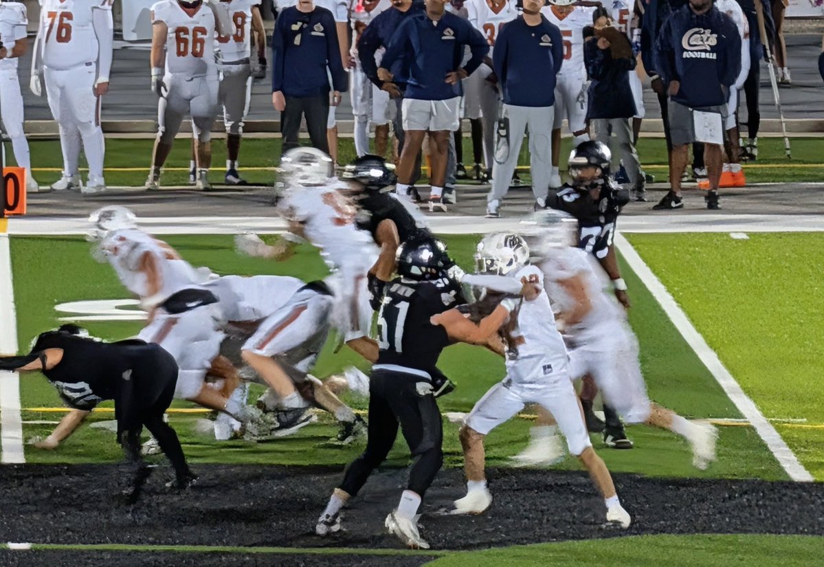 crudy56's tweet image. Nice bounce back win tonight. @recruit_theview won 27-6 vs Cieniga. Had 4 tackles and a hurry. Played both ways and hardly came off the field
#Grit
#Ironman
#FridayNightLights