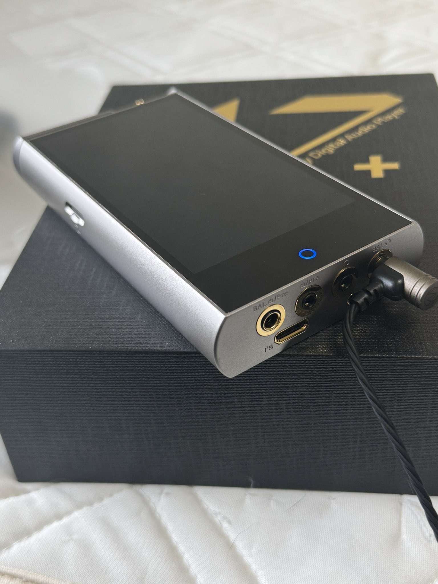 ほぼ新品 AuR Audio Aehta おまけでイヤピ多数 付属品完備 ほぼ新品 AuR Audio Aehta おまけでイヤピ多数 付属品完備 ほぼ