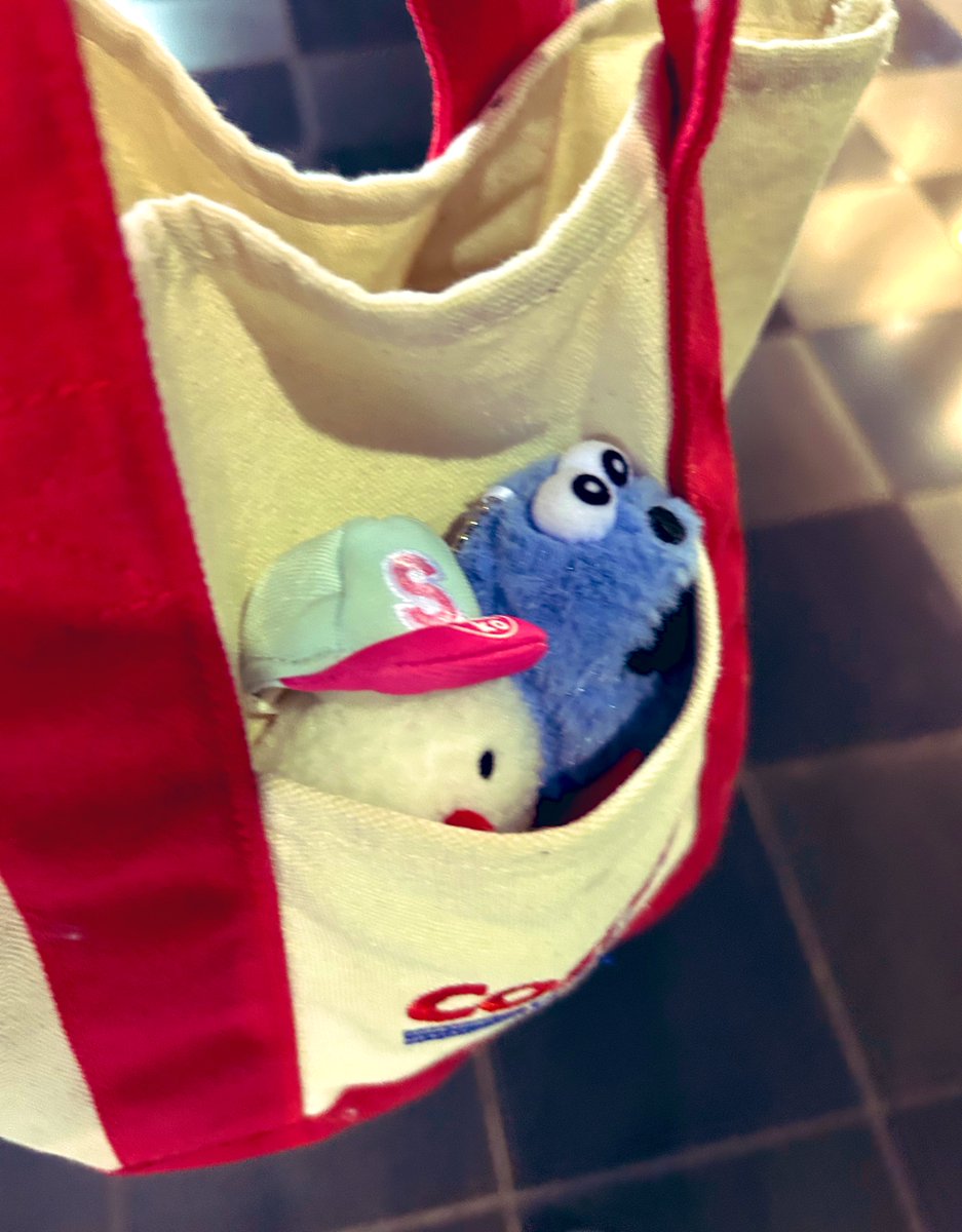 ねぇノンノン！ここはどこなんだろぅ〜
わっがんねぇ−けどいい匂いすんなあ−🍿