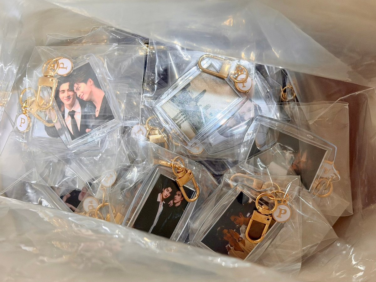 pattiezzzzz's tweet image. มารับGiveaway กันได้นะคะ น้องๆรอทุกคนมารับ
พวงกุญแจ 90 ea.
🗓️ : 5 - 11 OCT 2025
⏰ : 11:00 - 21:00
📍 : CATNIP HOUSE แคทนิป เฮาส์ เเคท คาเฟ่
👉🏻 maps.app.goo.gl/imbsiMZiUfJg9r…
#ResetToLoveAgain
#ResetTheSeries