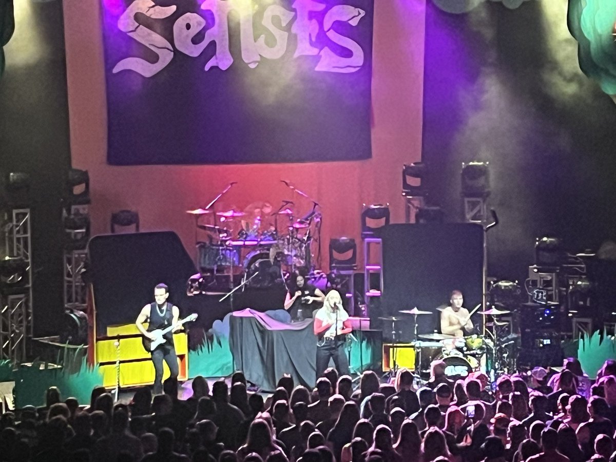 It was great seeing <a href="/sensestheband/">senses</a> 😊 !! Great job tonight!! That’s show number 3 now with Senses 💙 ! Can’t wait to see you guys again !! #Detroit #Tour #senses #Band #concert