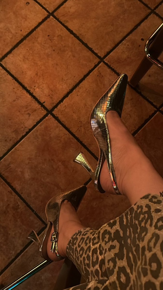 A post only about shoes.