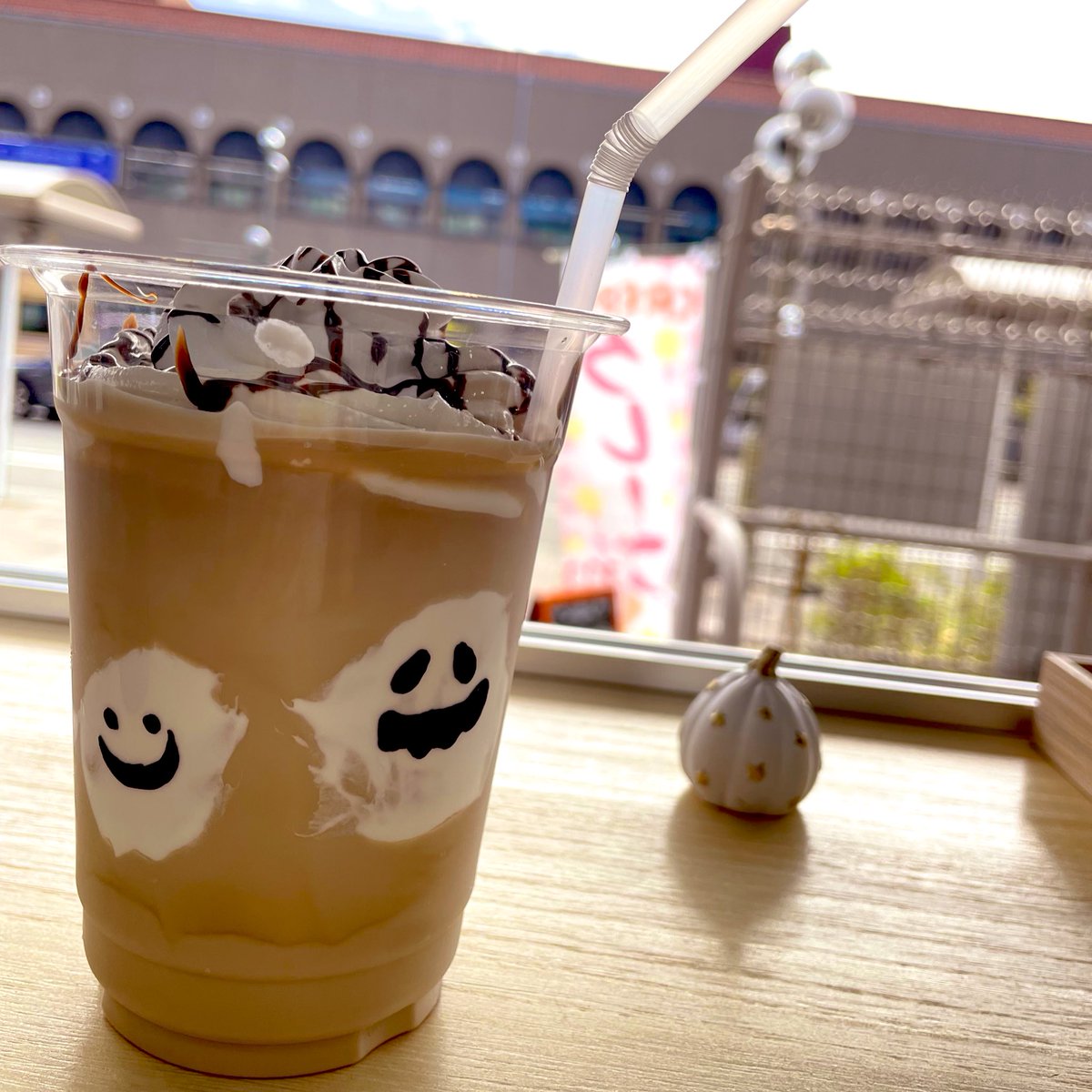 本日JR宝塚駅にて出店中です🥰

限定メニュー出てます👻

 #キッチンカー
 #宝塚駅
 #宝塚 
 #クレープ