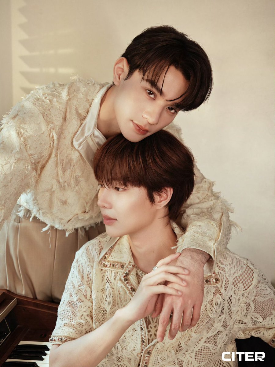 KBarnbam's tweet image. [พรี] นิตยสาร 呈仕CITERpulse เก่งน้ำปิง

✨ 1 เล่ม A/B/C การ์ด2 + พลร2
 ➡️ 450 (มัดจำ 100)

✨ 3 เล่ม A+B+C การ์ด9 + พลร9
➡️ 1050 (มัดจำ 300)

✨ มัดจำ ที่เหลือจ่ายเมื่อของถึงไทย

💌 ส่งฟรี
❌ ปิด 30 กย
✅ สั่ง DM หรือ LINE: @700cugkj

#ตลาดนัดDMD #ตลาดนัดดมด
#ตลาดนัดเก่งน้ำปิง