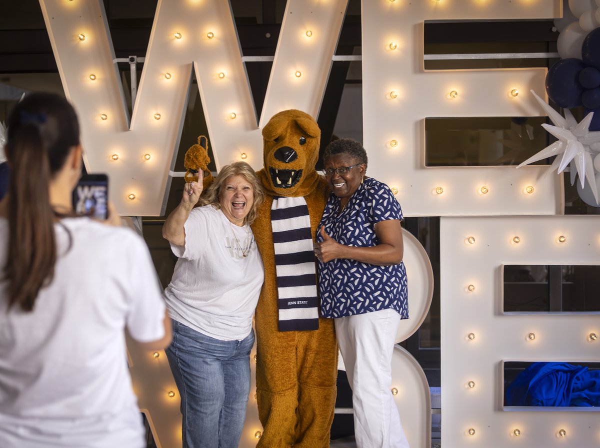 Jasonplotkin's tweet image. Staff and students from @PennStHershey and @penn_state College of Medicine show their support for @coachjfranklin and the @PennStateFball team with a #WhiteOut party before Saturday&apos;s game vs. Oregon. #WeAre