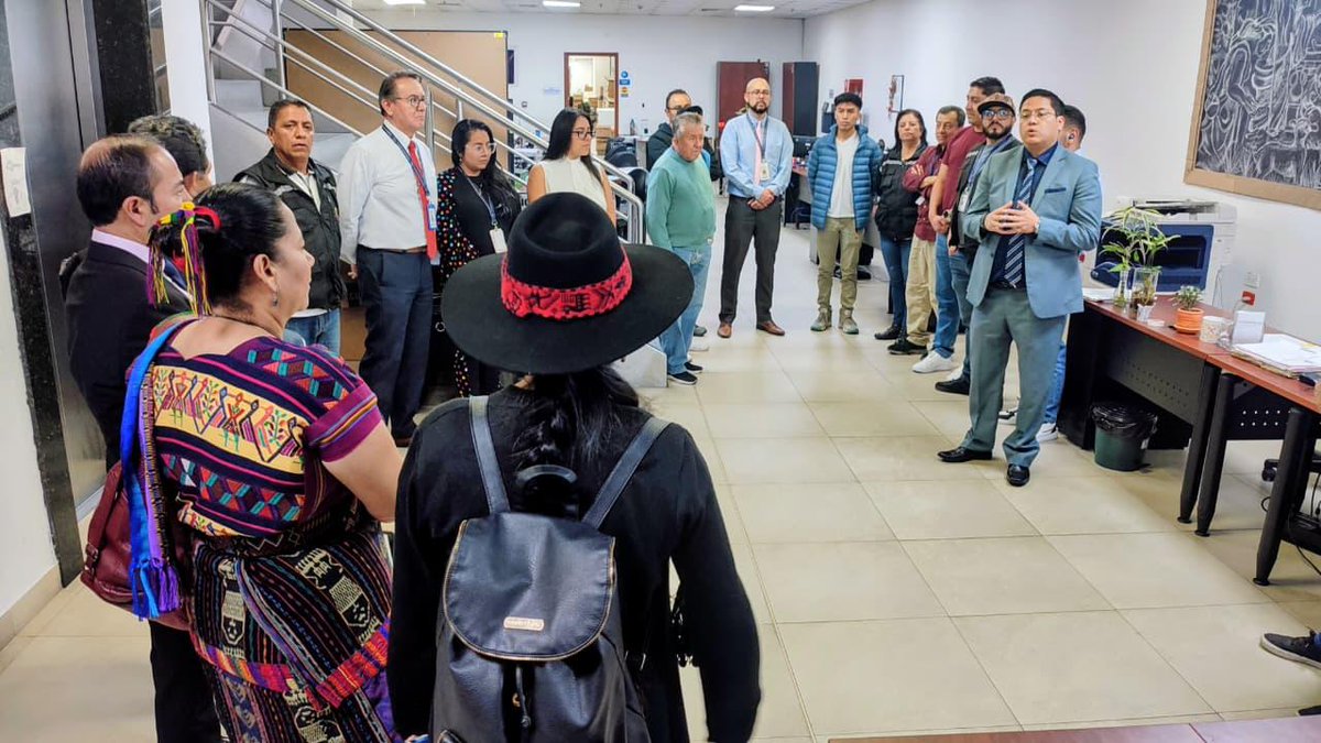 CjPichincha's tweet photo. 👩‍⚖️👨‍⚖️ Expositores internacionales del Seminario sobre Pluralismo Jurídico y Justicia Indígena recorrieron el Complejo Judicial Norte de Quito, con el fin de conocer la experiencia ecuatoriana en modernización y prestación de servicios judiciales. 

#RecuperamosLaJusticia ⚖️ https://t.co/APz1Jka65M