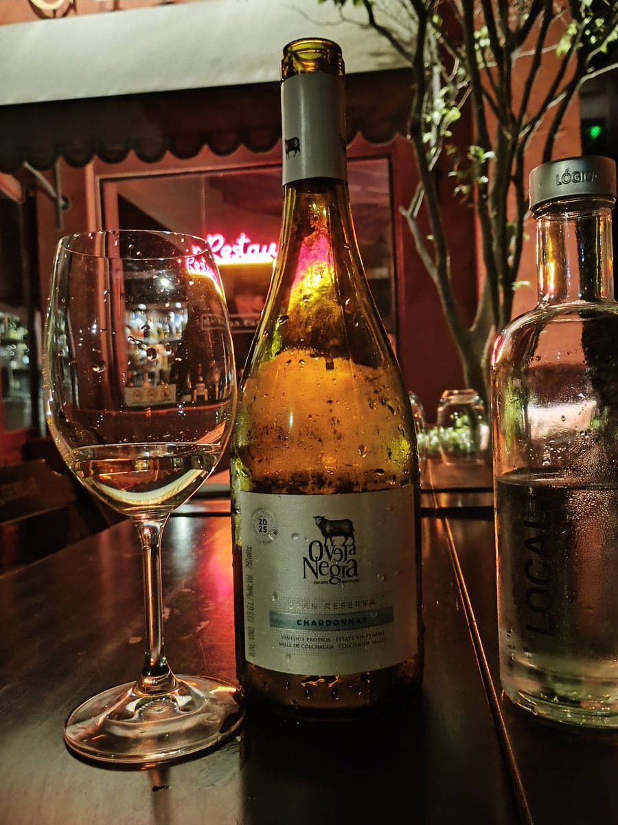 GayetOliver's tweet photo. Un Chardonnay añada 2025
Gran Reservá de 🇨🇱
Mi primer 2025 del año. https://t.co/Iq0SfO3On5
