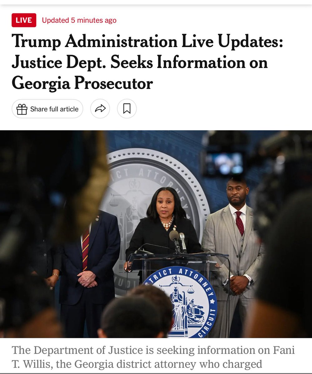 Phil Holloway ✈️ (@philhollowayesq) on Twitter photo Oh boy, here we go
Is Fani Willis next? Oh boy, here we go
Is Fani Willis next?