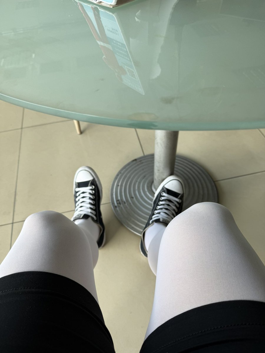 一早來保養廠候車
又要花錢了😓