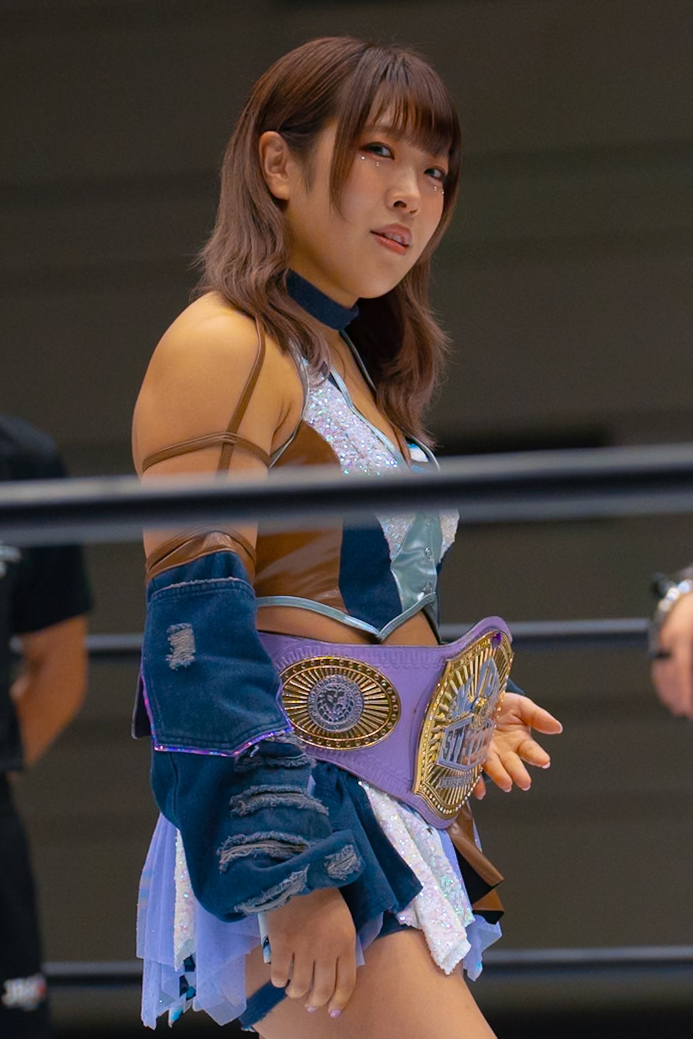AZM - Search / X