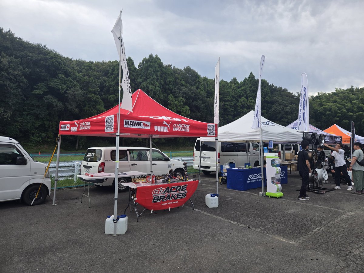 SPIRIT_SSP_SPL's tweet photo. 本日は三重県の『BARIKI』様の
モーターランド鈴鹿での
サーキットイベントに
出展させていただいております！

朝から快晴で最高の
サーキット日和です！

ご参加の皆様、スタッフの皆様、
本日は宜しくお願い致します！

#BARIKI 様
#馬力 様
#モーターランド鈴鹿
#カプチーノ
#S660
#コペン https://t.co/eAnci2aNT3