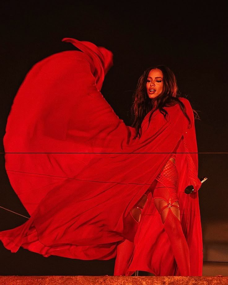 Weekndbra's tweet image. PERGUNTA! Se o The Weeknd fosse para os ensaios da Anitta 2026, em quais estado vocês mais queria que fosse?