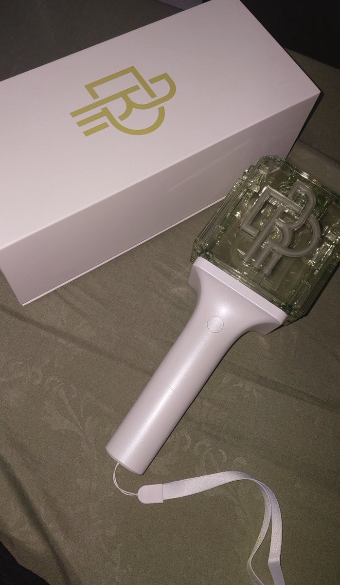 rutolovato's tweet photo. WTR/Want To Rent THE DREAM SHOW 4 LIGHTSTICK Ver 2: 
💸 200k 

📍Tangerang (kalau cod tgr jadi 180k aja)

✅️ Include Baterai 3 Pcs
✅️ COD Tangerang/Gosend
✅️ Avail Day 1 &amp; Day 2

Jaminan 100k +  KTP/SIM yaa

wtr wts sewa ls nct neobong konser TDS 4 tds4 day1 day2 https://t.co/Gd1KPkA55j