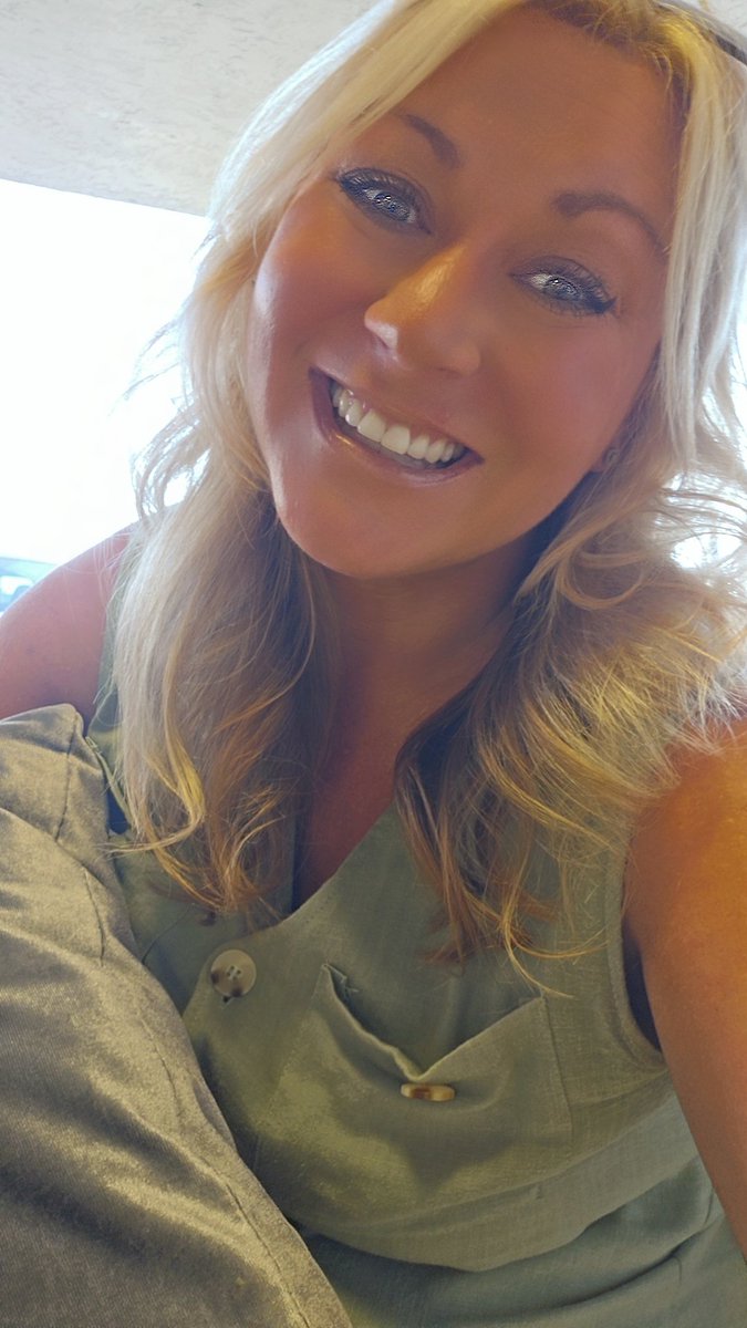 🦩KATIE G🦩 tweet media