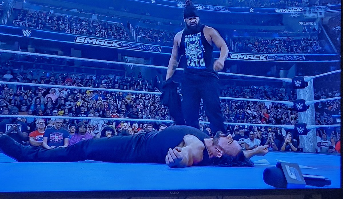 Best scene all night <a href="/DMcIntyreWWE/">Drew</a> 😂😂😂