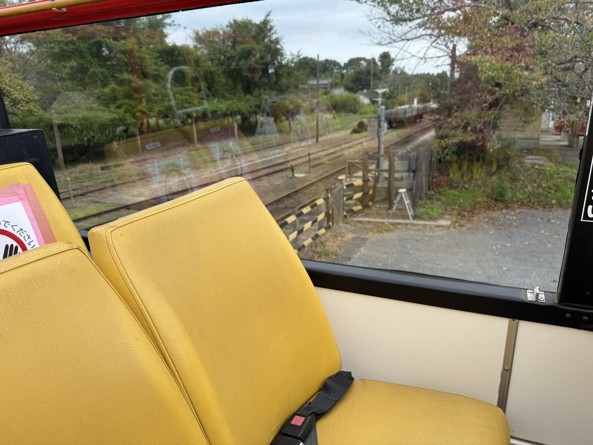 kidobo_club's tweet image. 今秋から運行するバスがテスト走行で里見駅までやってきましたよ。

すげーすげーと近づいてみたら、中までどうぞということでウヒョー(^^;。