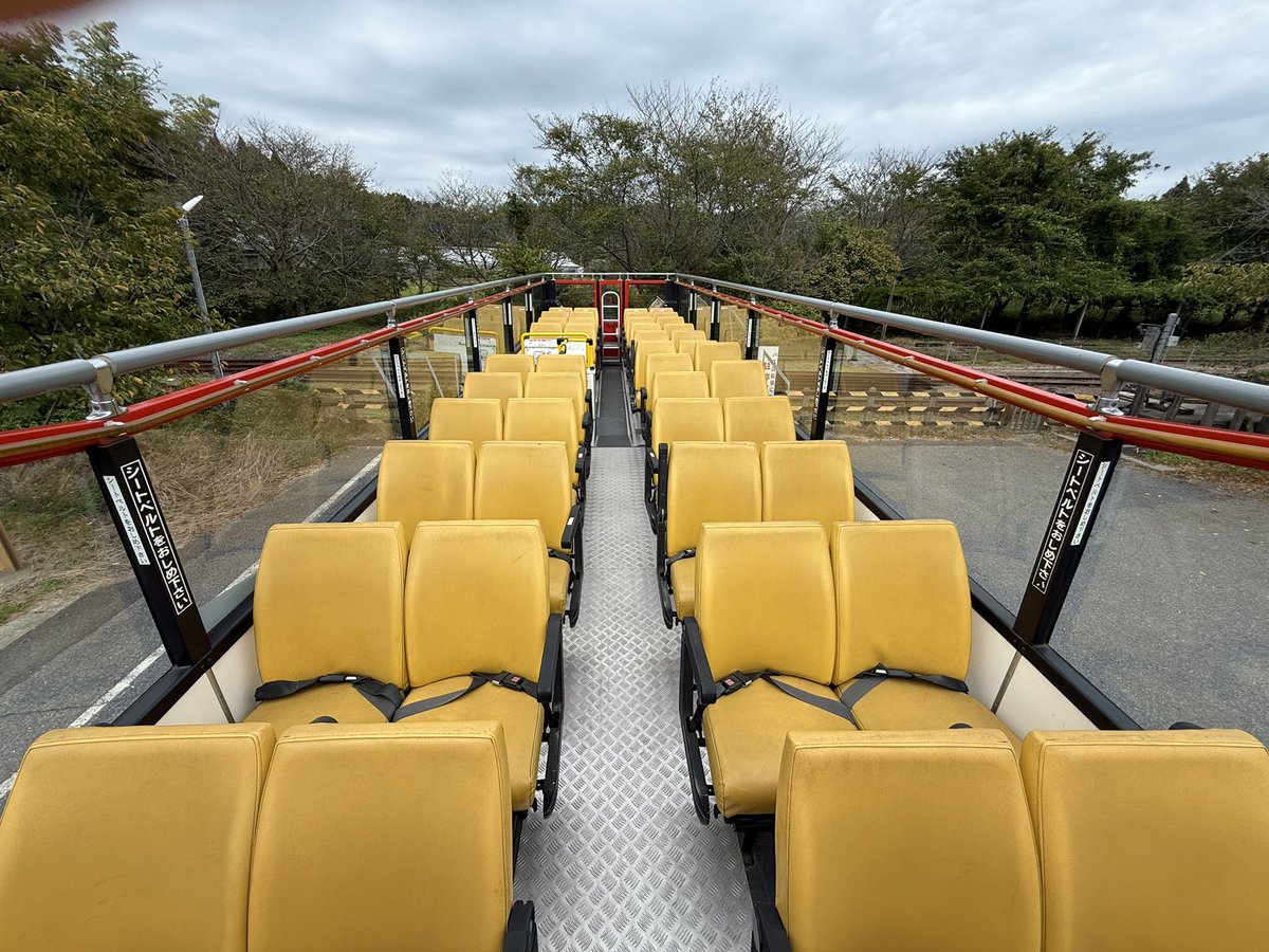 kidobo_club's tweet image. 今秋から運行するバスがテスト走行で里見駅までやってきましたよ。

すげーすげーと近づいてみたら、中までどうぞということでウヒョー(^^;。