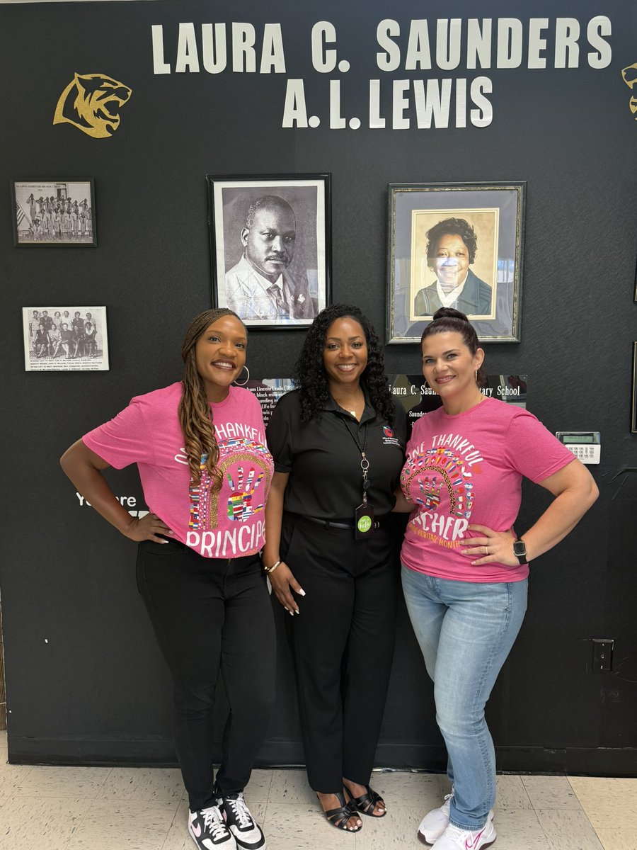 MrsMStewart_'s tweet image. It was great to visit schools in the south today! Shout out to Principal Lillie-Johnson for receiving an “on-the-spot” special surprise from one of her parents who expressed her gratefulness for the assistance with her child. 💚🤍#YourBestChoiceMDCPS #RelationshipBuilding