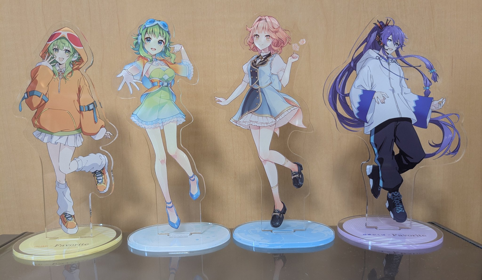 琴です。 Women`s Court Express 2 Tennis Shoes White and Dutch Canal