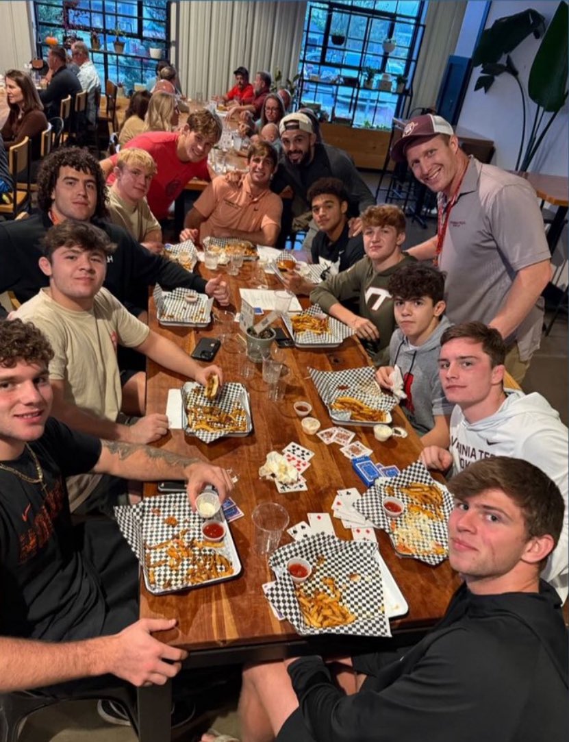 Wrestlers in a nutshell, most didn’t eat their fries

Except the heavyweight 😂