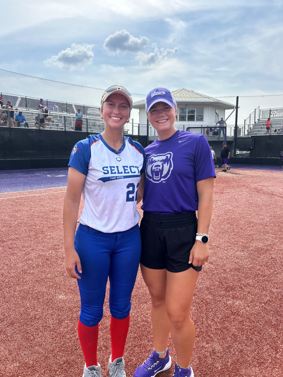 AddisonGutzmer's tweet image. I had a great time with @UCASoftball I learned some new hitting drills that I know re going to make me a better player! @CoachLucas_ @trin_1223