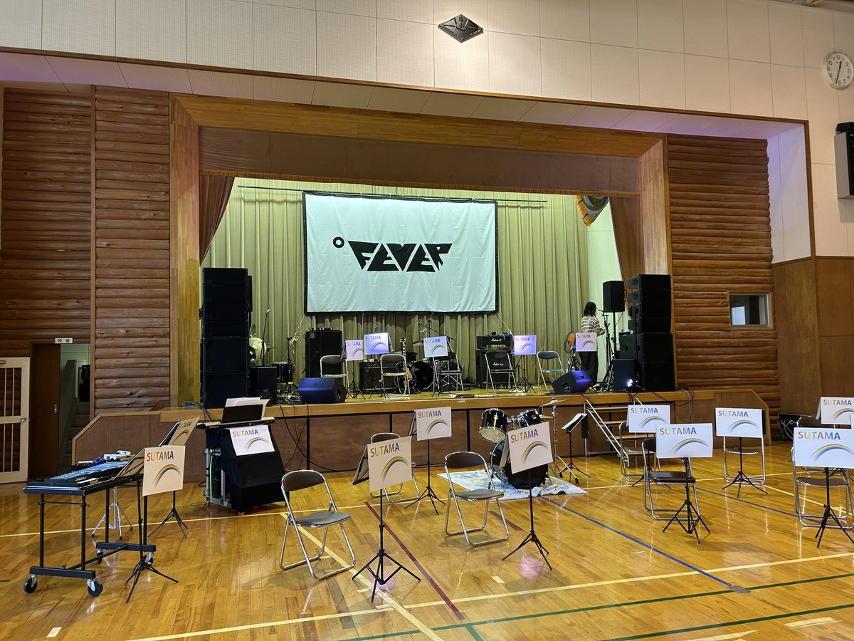 okurasandayo's tweet photo. 2年連続入場1番。スタッフの人に去年も早くから来てましたよねって言われて少し恥ずかしい。 https://t.co/KErgDuqCus