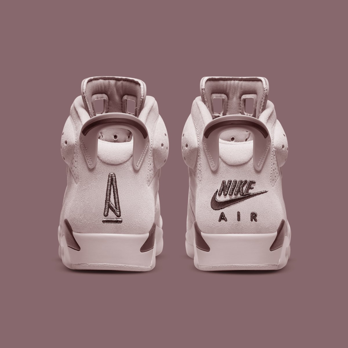 houseofheat's tweet photo. A Ma Maniére x Air Jordan 6 Releases December 5  🍷

Details: https://t.co/q28zdFi8a3 https://t.co/8bTfqOZtFI